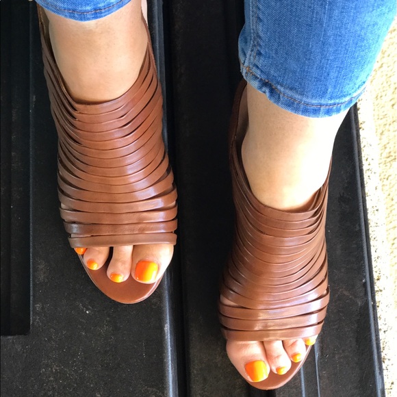 Cognac Open Toe Strappy Leather Slingback Sandals - Picture 2 of 7