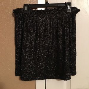 Adorable sequin black skirt!