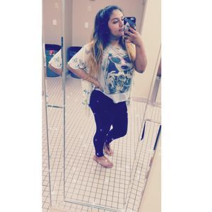 Meet your Posher, Laura