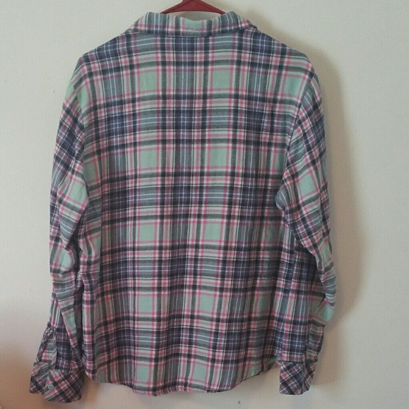 Button down top - Picture 2 of 3