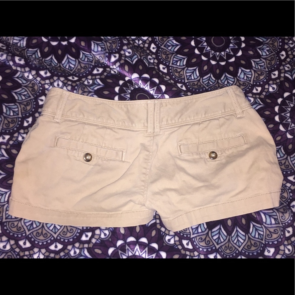 Shorts - Picture 2 of 3