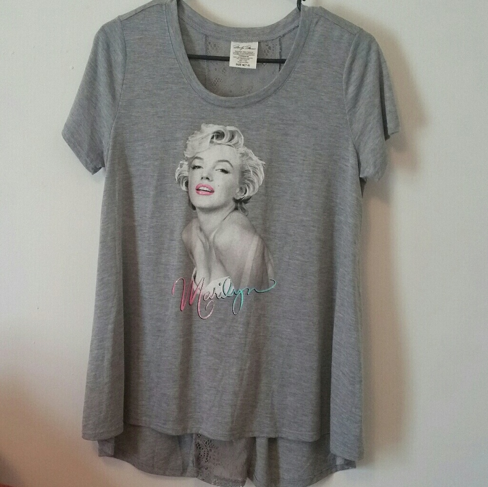 Grey tee (never worn)
