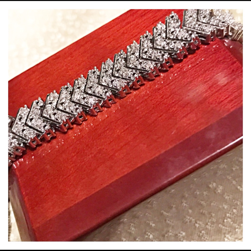 🌸SOLD🌸 1 carat Diamond Bracelet ❤️ - Picture 5 of 8