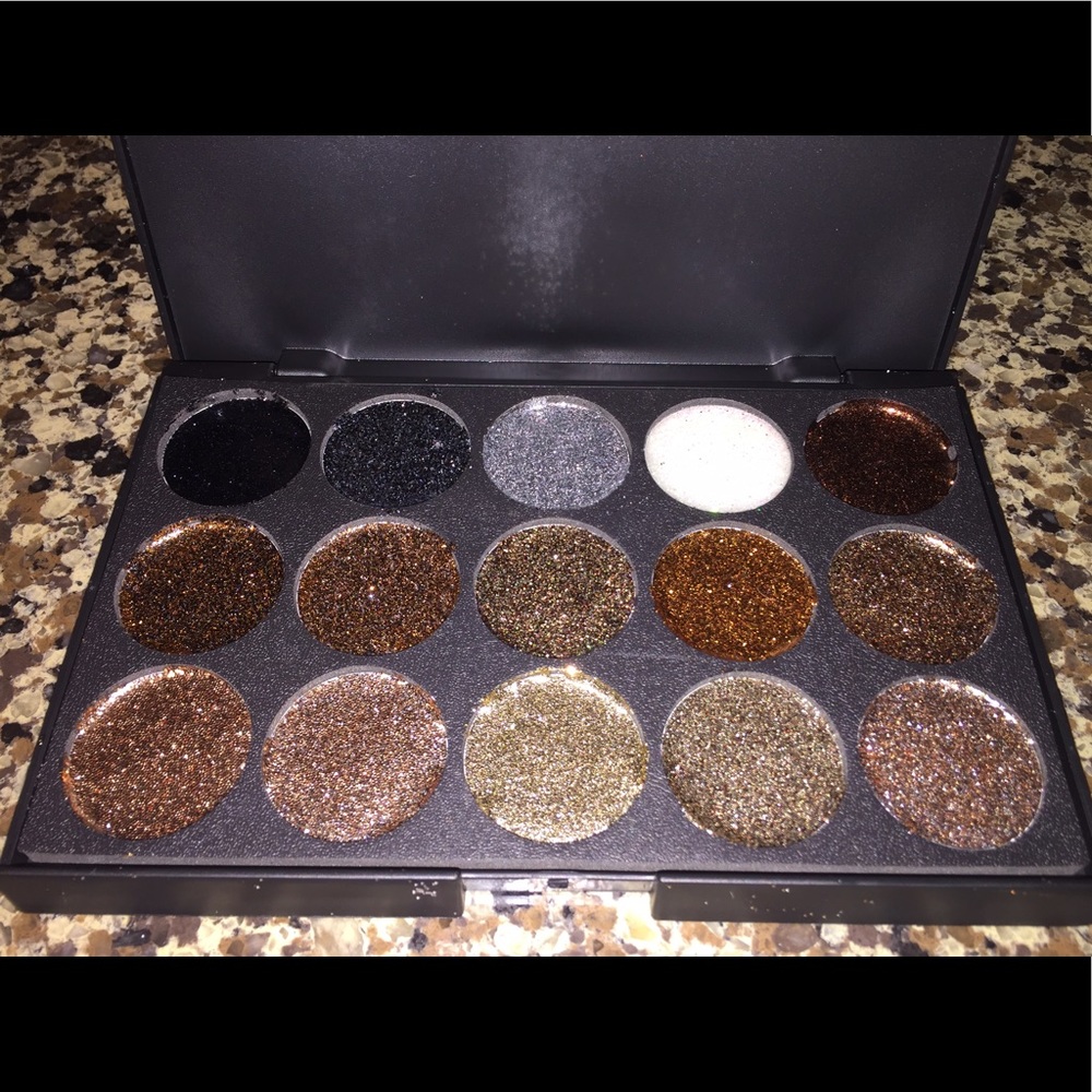 💕HOST PICK💕glitter pallet