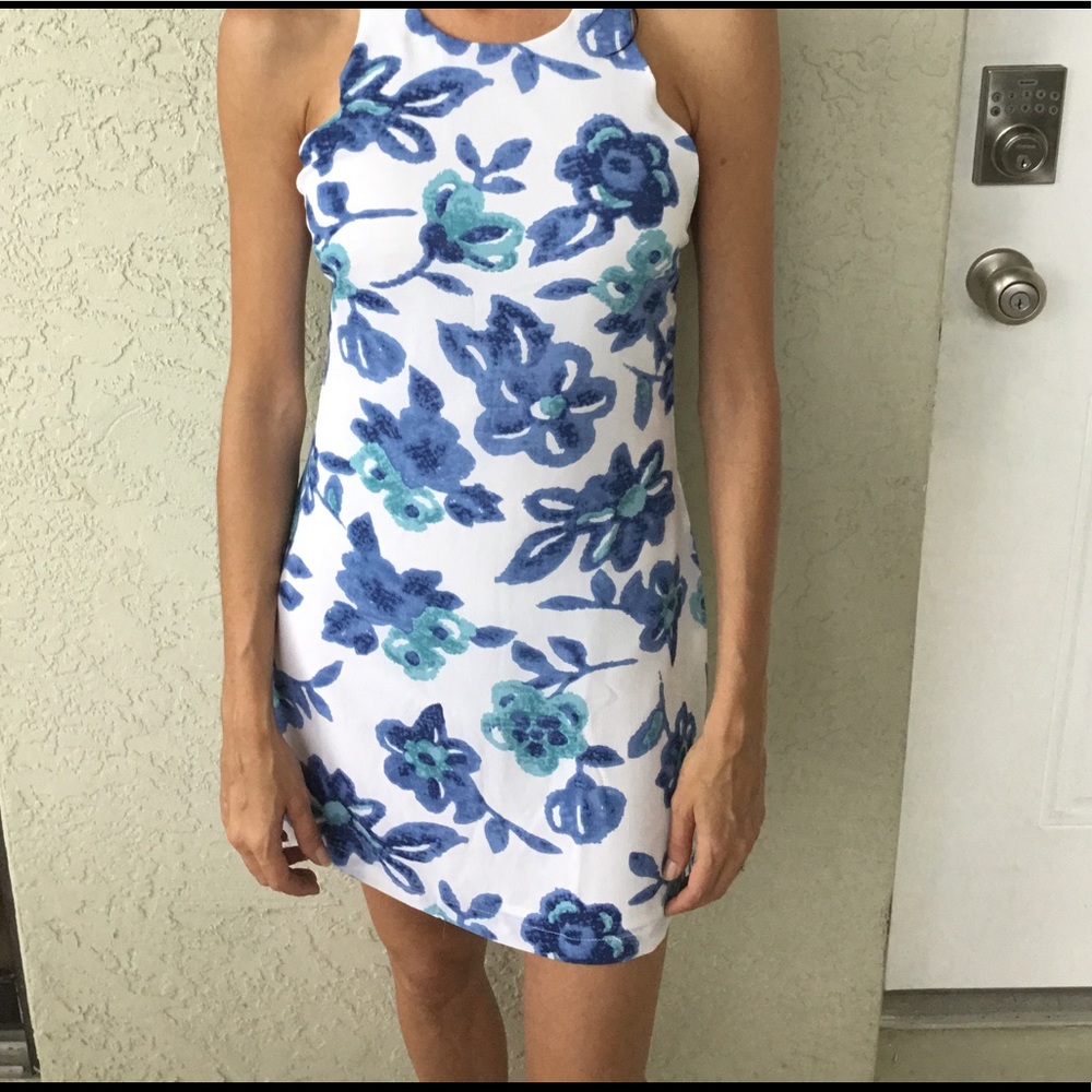 White & Blue Floral Dress M,L - Picture 5 of 5