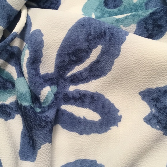 White & Blue Floral Dress M,L - Picture 4 of 5