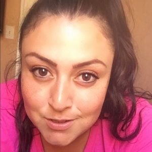 Meet your Posher, Mayra