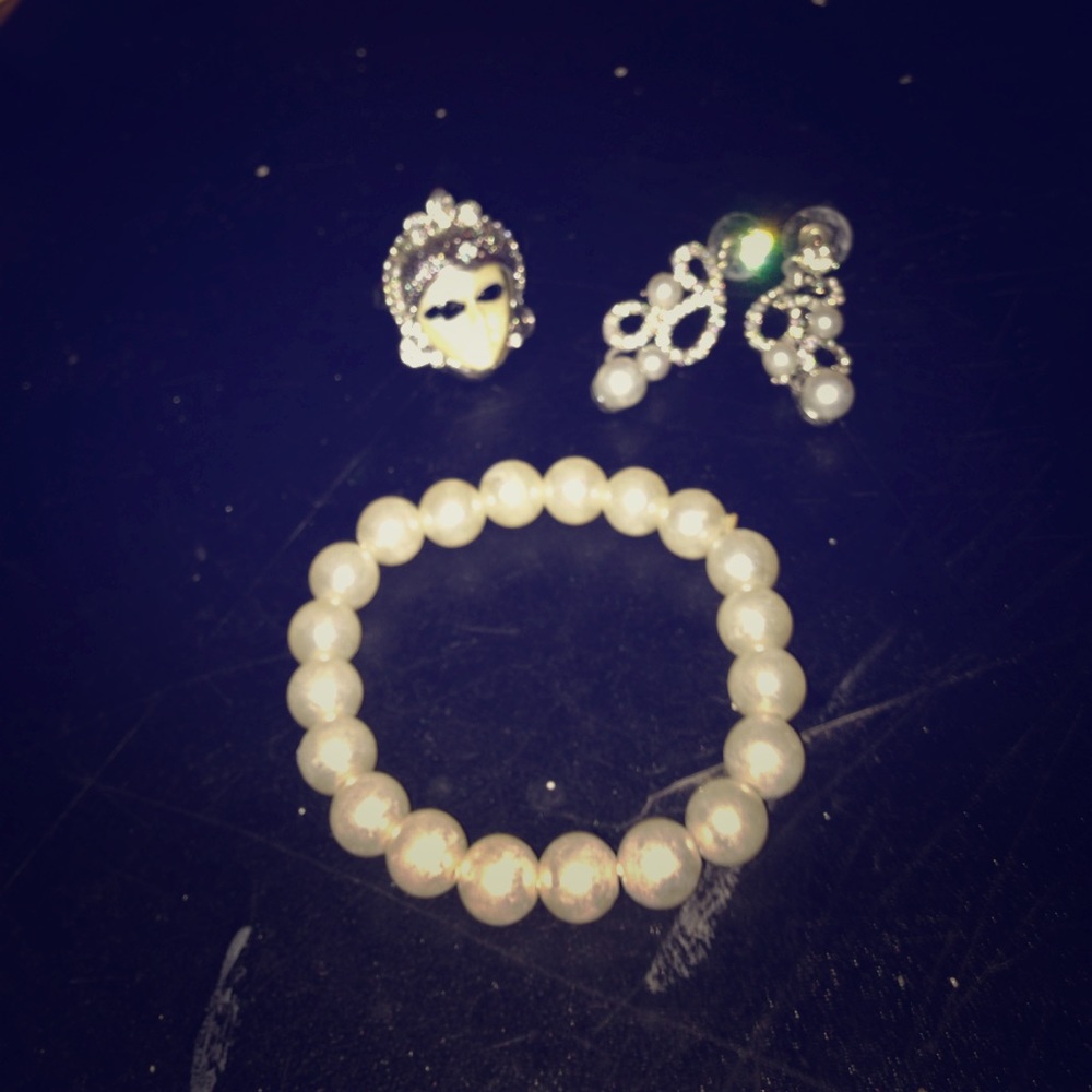 Pearl Set