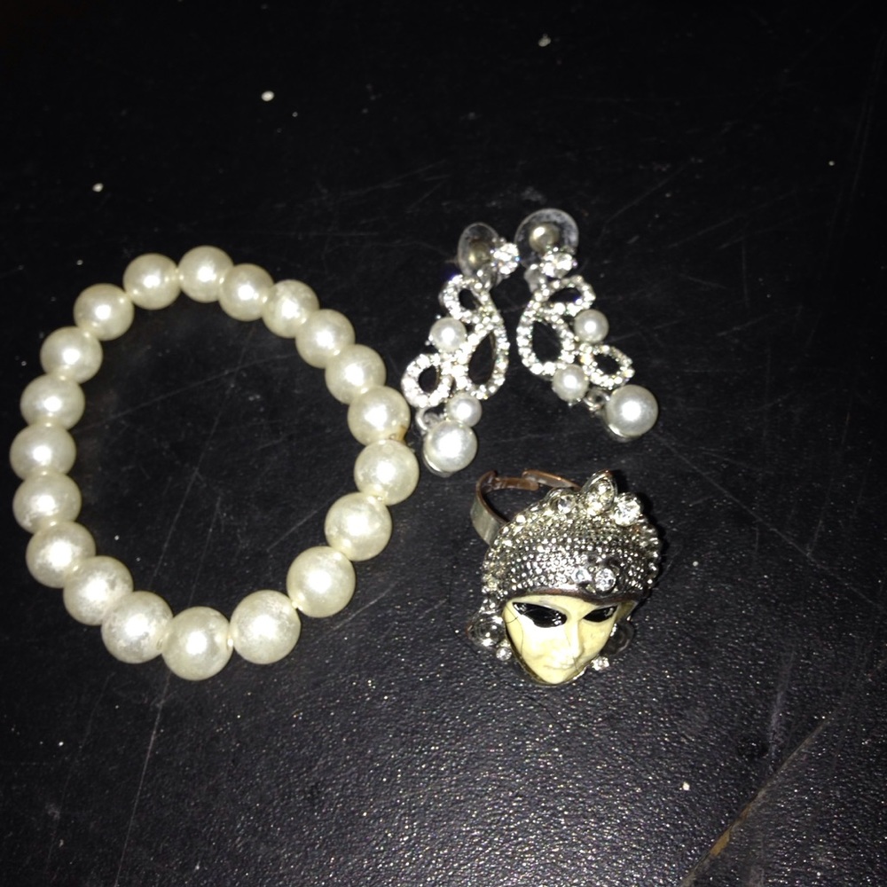 Pearl Set - Picture 3 of 4