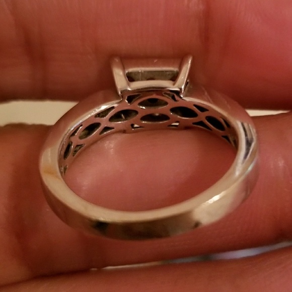 RING! PRICE DROP!!!!! - Picture 2 of 3