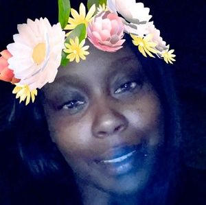 Meet your Posher, Charlessa