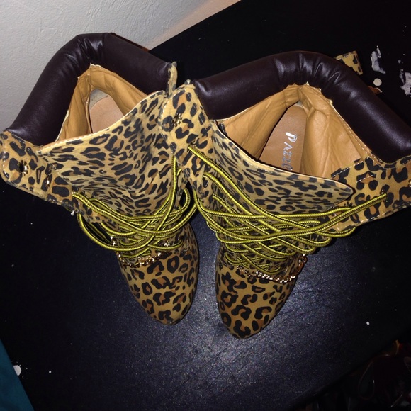 High top ankle boot heels - Picture 2 of 6