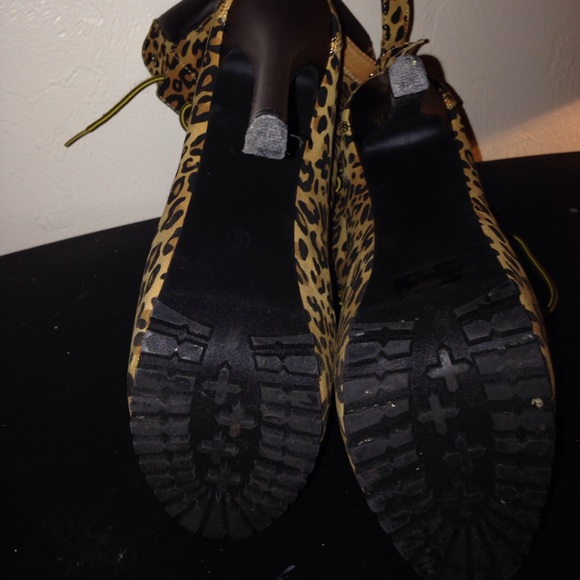 High top ankle boot heels - Picture 4 of 6