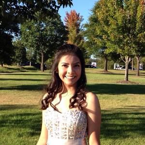 Meet your Posher, Maria fernanda