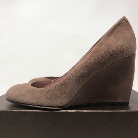 Gucci Suede Wedge Pump, classic Old Mauve Color - Picture 7 of 8
