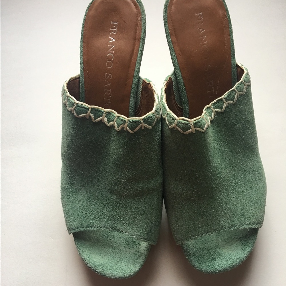 🍏FABULOUS GREEN FRANCO SARTO WEDGES🍏