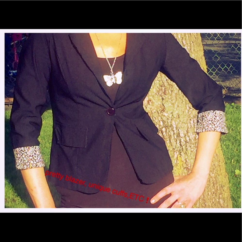 Adorable Blazer! - Picture 2 of 4
