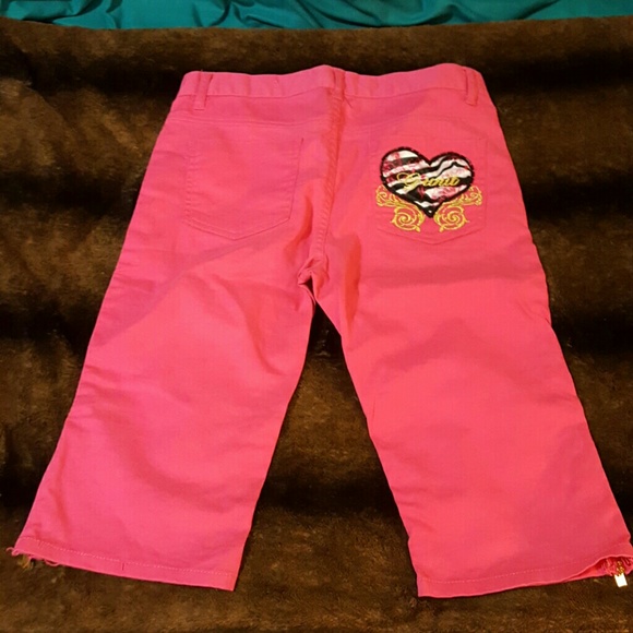 3 for $25 Girls capris - Picture 4 of 6