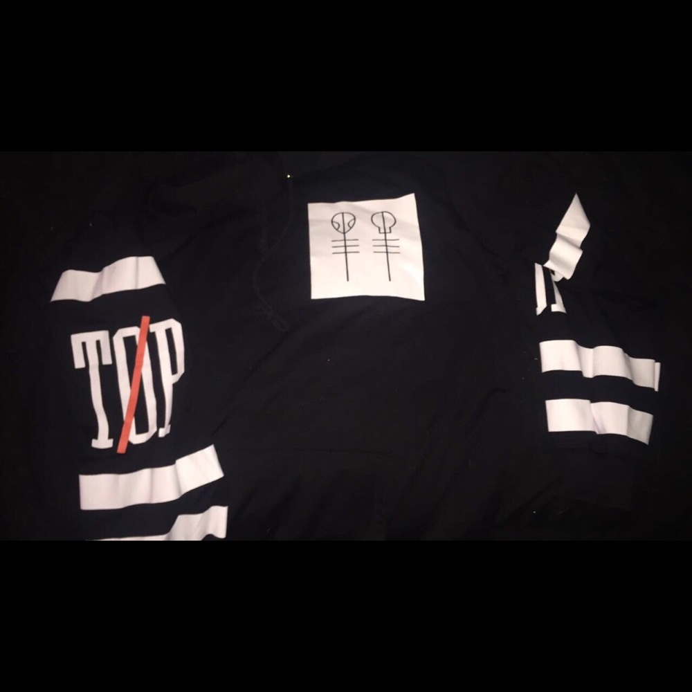 Twenty one pilots hoodie