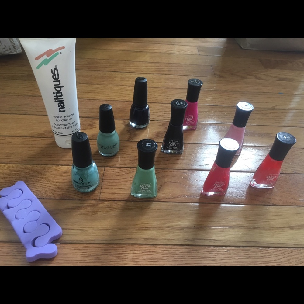 Set of Nail Polish and Nailtiques Cuticle Cream