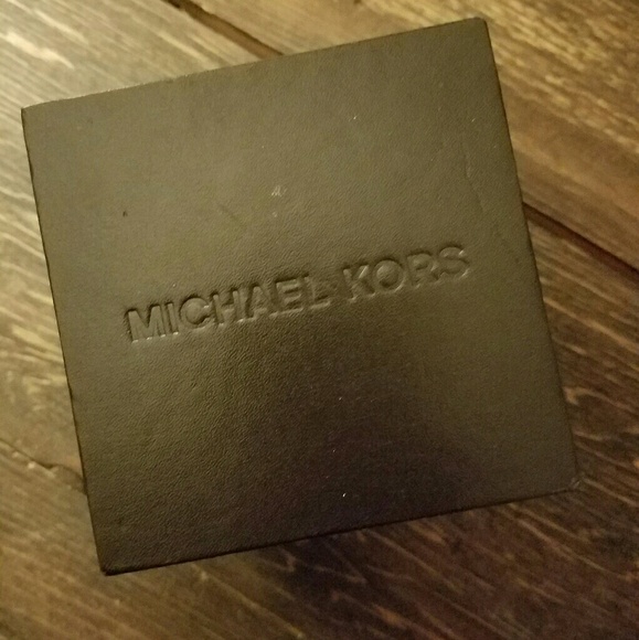 Watch - Picture 3 of 4