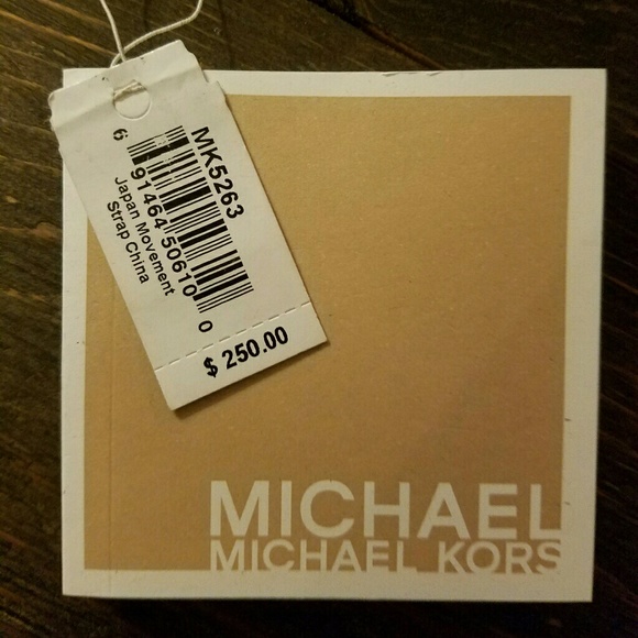 Watch - Picture 4 of 4