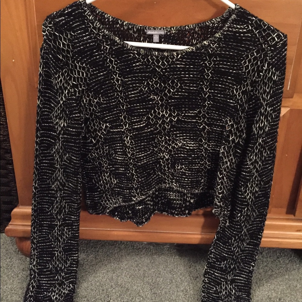 Black and white cropped long sleeve sweater