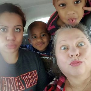 Meet your Posher, Leigh