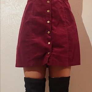 🚨SOLD🚨Burgundy/Maroon Button Up Skirt