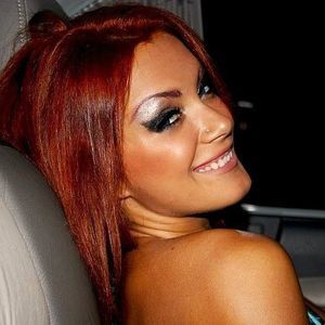 Meet your Posher, Viktoria