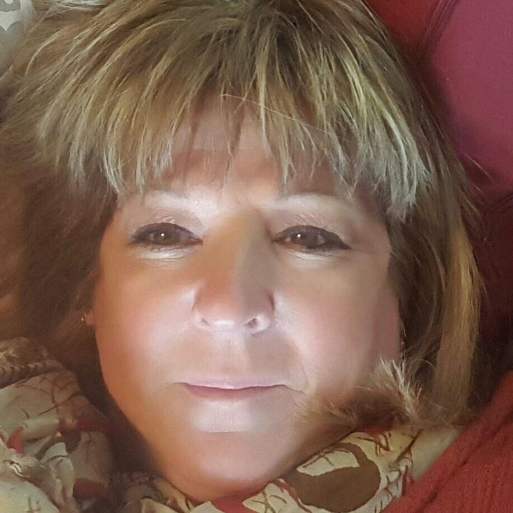 Meet your Posher, Leslie