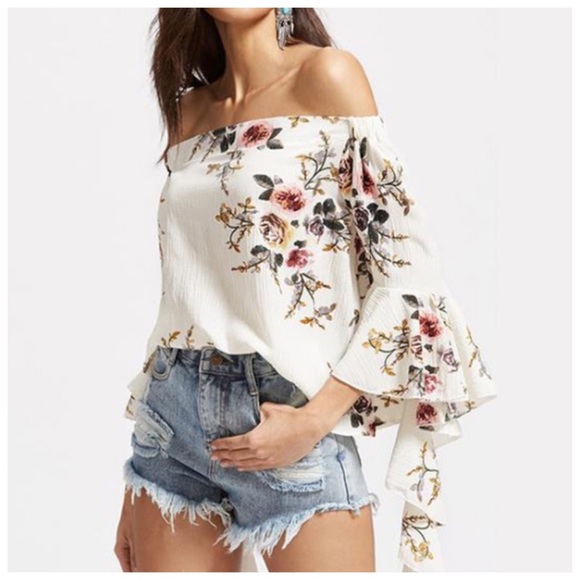 ‼️PRICE FIRM LAST CALL Crepe Off The Shoulder Top - Picture 2 of 6