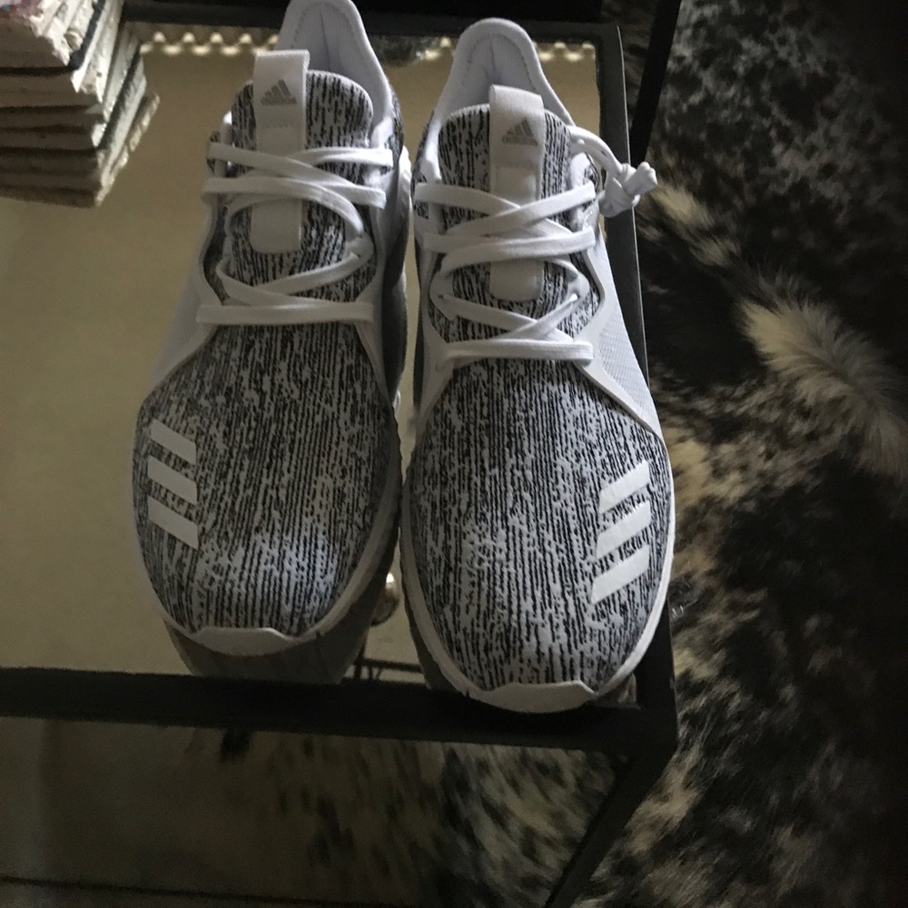 Adidas Bounce. Edge Lux sneakers
