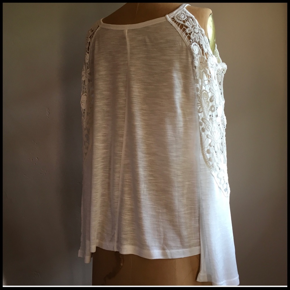 Perfect Cold-Shoulder Top - Picture 5 of 8