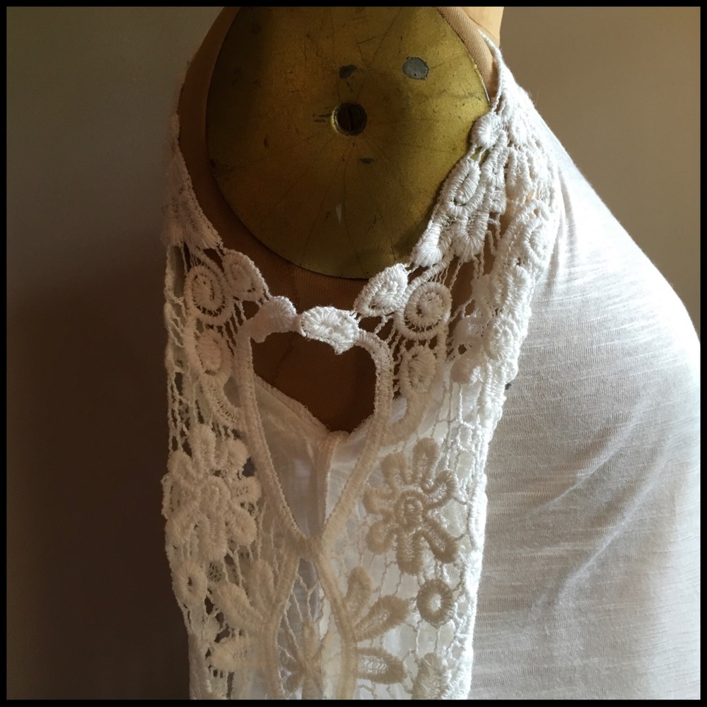 Perfect Cold-Shoulder Top - Picture 6 of 8