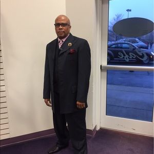 Meet your Posher, Robert