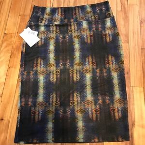 Amazing lightweight Aztec Lularoe Cassie skirt