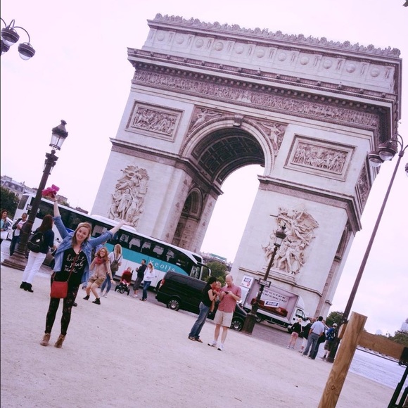 Meet your Posher, Tessa - Picture 2 of 3