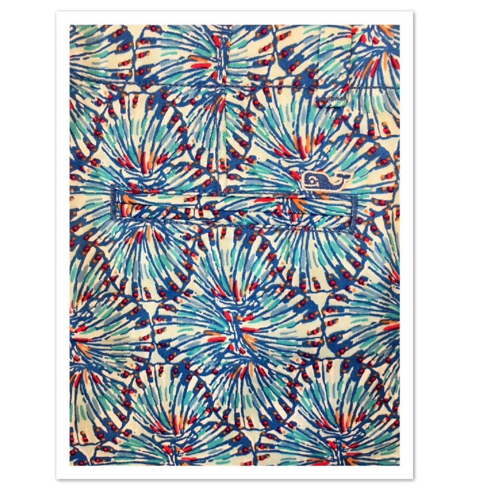 Vineyard Vines Festive Print Shorts - Picture 3 of 7