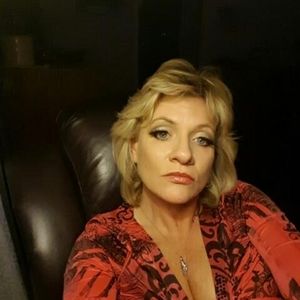 Meet your Posher, Ellan