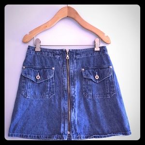 A-line zip-up denim skirt with pockets