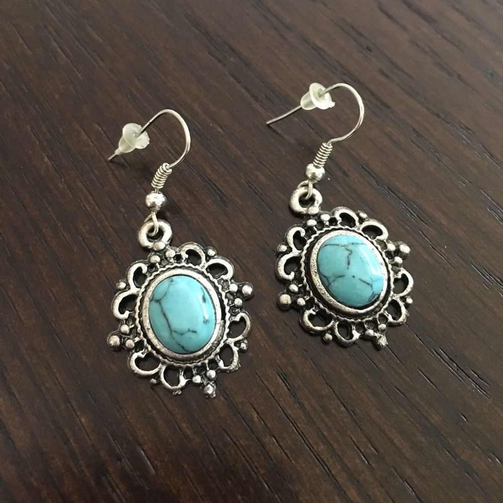 Turquoise silver earrings!