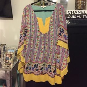 Woman's blouse 2X colorful