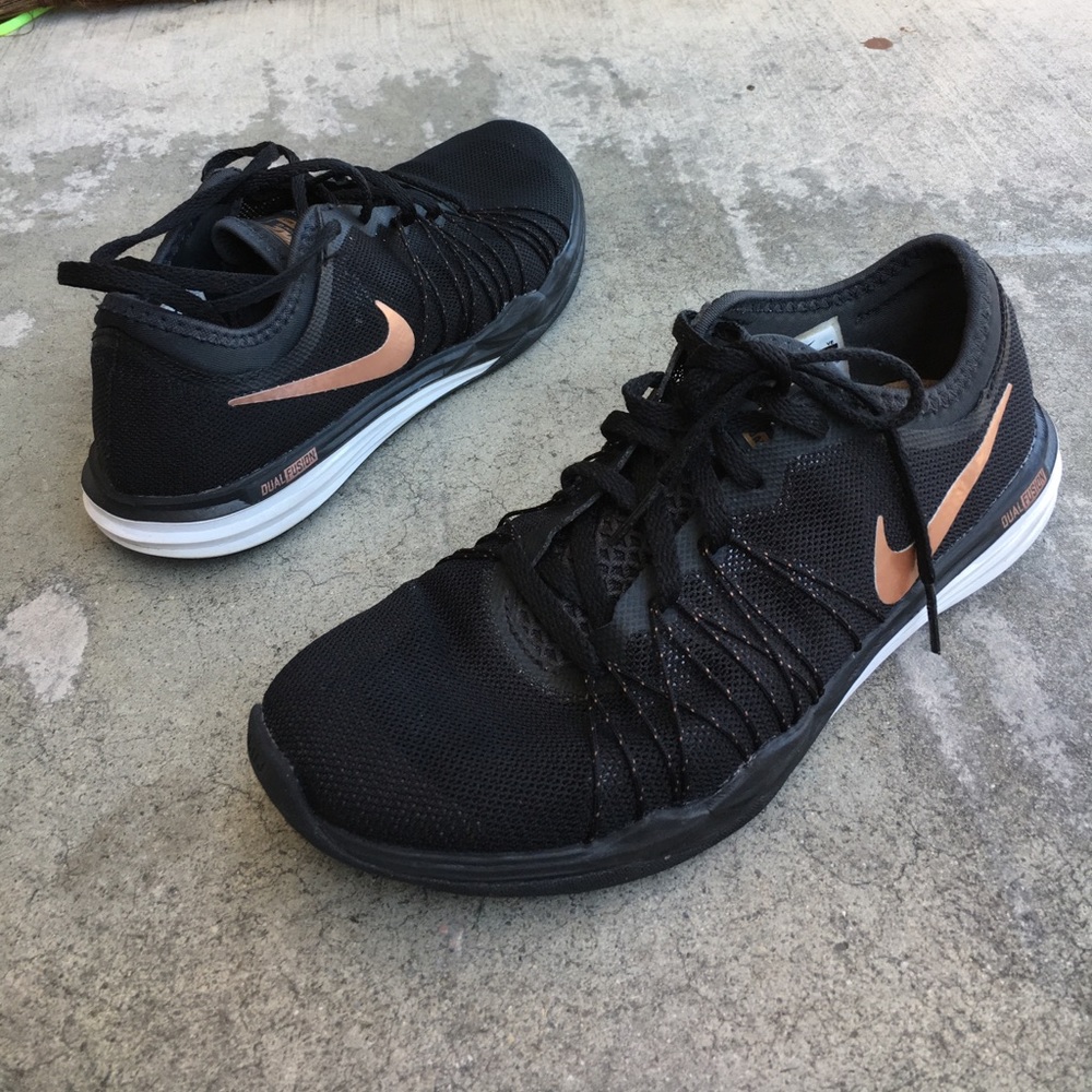 Nike Dual Fusion TR HIT Cross-Training Shoes