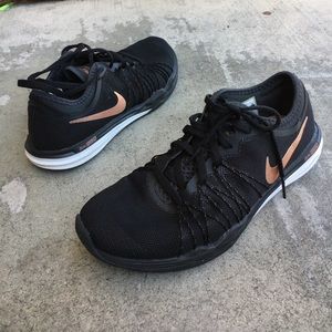 Nike Dual Fusion TR HIT Cross-Training Shoes