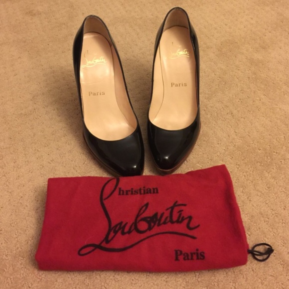 7.5 used Christian Louboutin Heels!