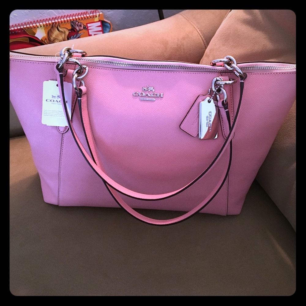🌪Hurricane Sale 🌪Coach- Blush Tote
