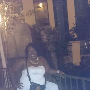 Meet your Posher, Latoya