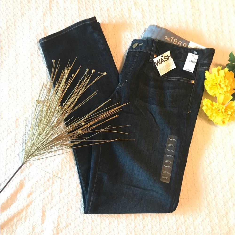 NWT Straight leg dark wash denim