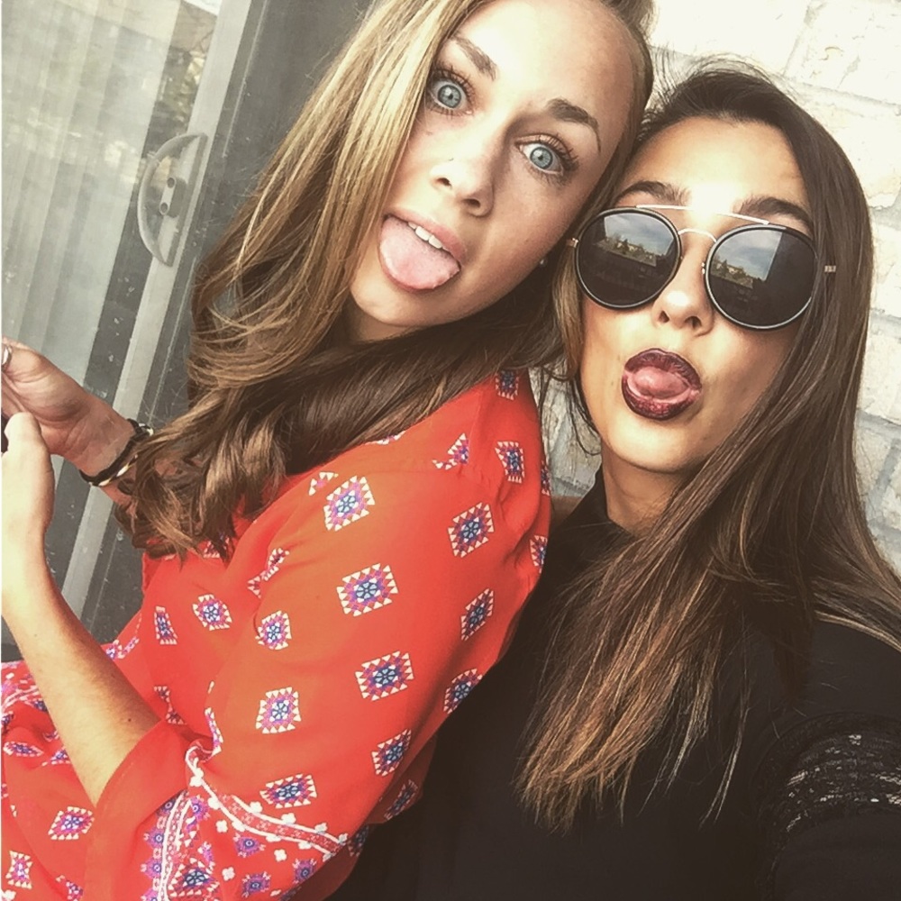 Meet your Posher, Lycia